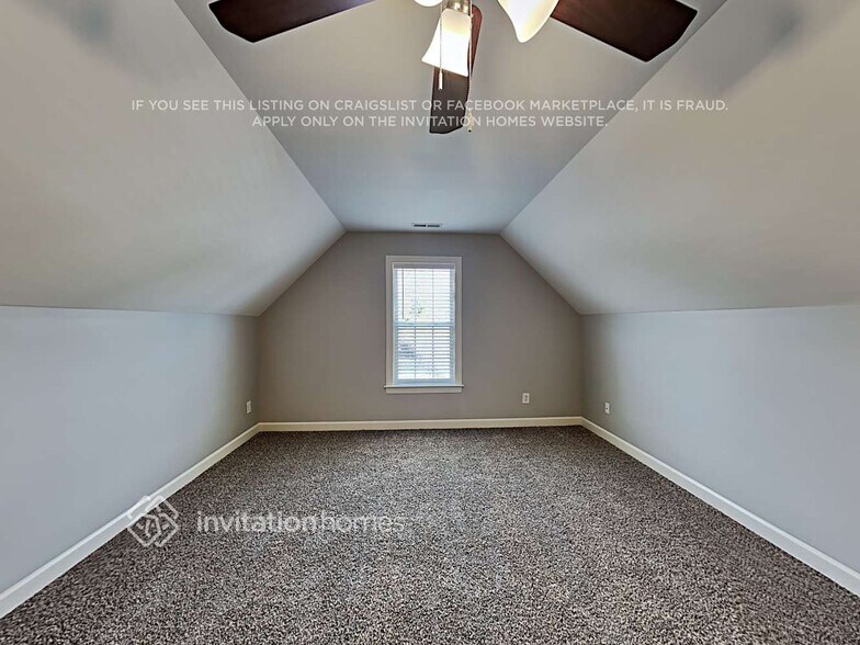 Building Photo - 2008 Watsonia Dr