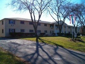 Building Photo - 5021 Old Middleton Rd