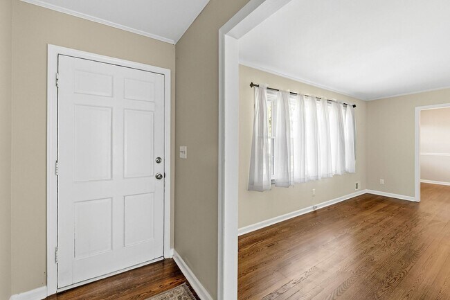 Building Photo - 311 Gardners Mill Ct