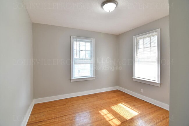 Building Photo - 1403 Sale Ave