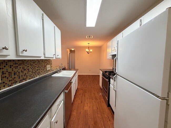 Building Photo - 12102 Arrowwood Dr