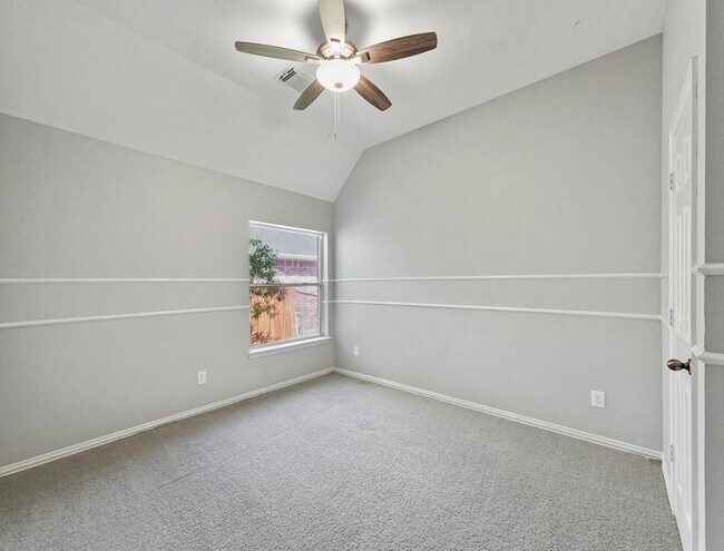 Building Photo - 106 Cezanne Woods Dr