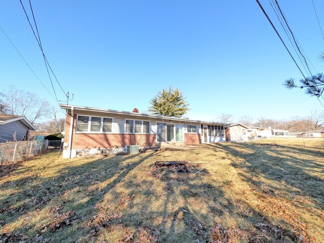 Building Photo - 3670 Tremont Dr