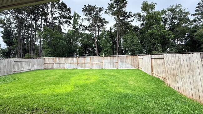 Building Photo - 21521 Starry Night Dr