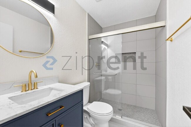 Building Photo - 2404 TX-289