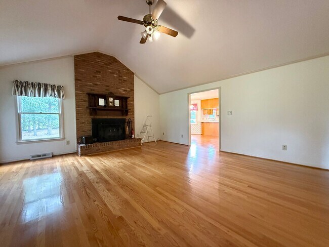 Building Photo - 2896 Bill Curlee Rd