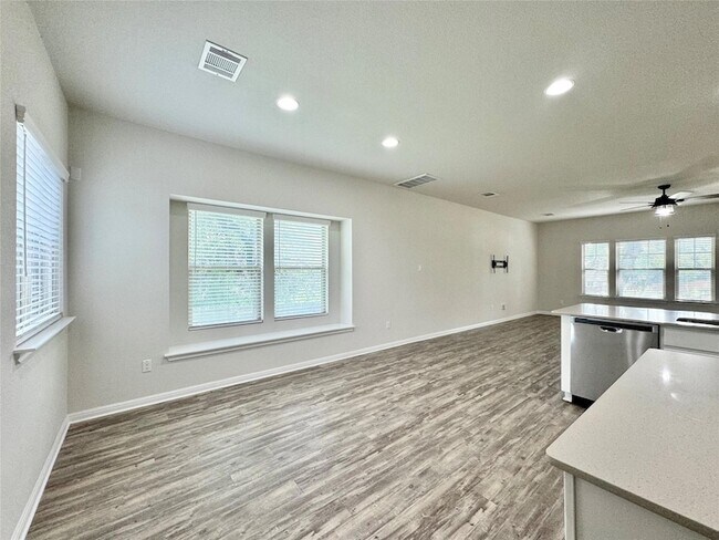 Building Photo - 1728 Cherokee Nation Trl