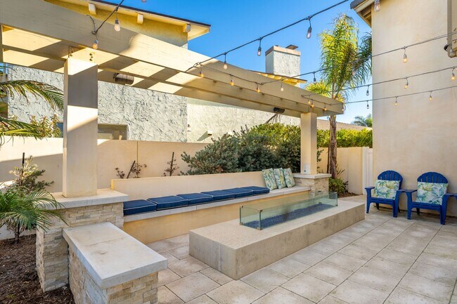 Building Photo - Mandalay Shores Beach| Home on Mandalay Be...