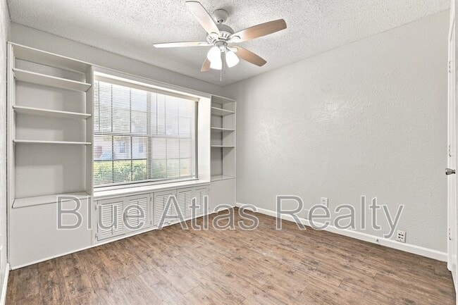Building Photo - 10324 Whitingham Dr