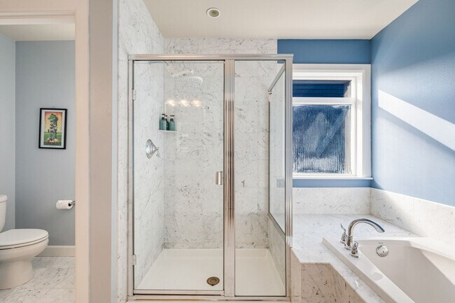 Building Photo - 4224 Francis Ave N