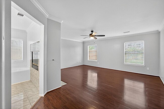 Building Photo - 2202 Laurel Branch Way