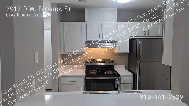 Building Photo - 2912 W Florida St