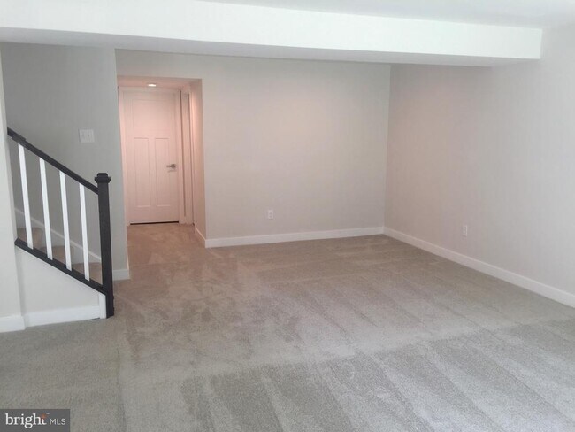 Building Photo - 735 Stonehouse Wy