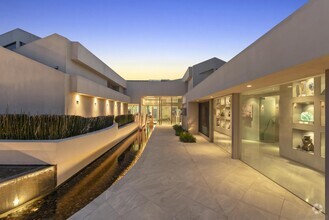 Building Photo - 6002 Via Posada Del Norte
