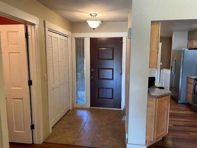 Building Photo - 1008 Poly Dr