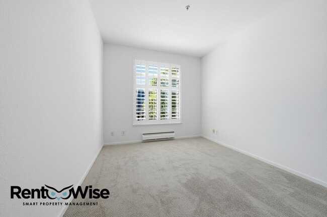 Building Photo - 2060 Sutter St