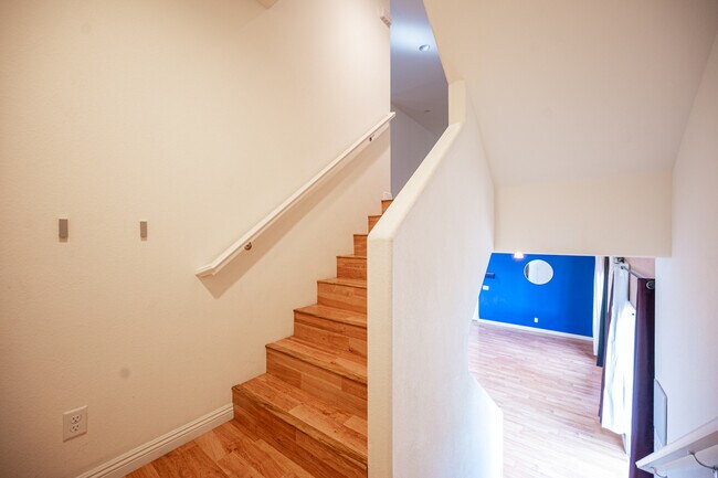 Building Photo - 8904 Harmony Hall Ave