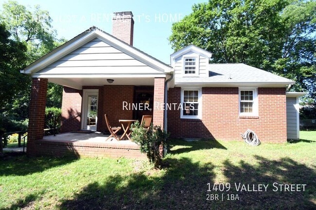Building Photo - 1409 Valley St