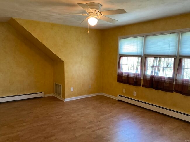 Building Photo - 3715 Marigold Dr