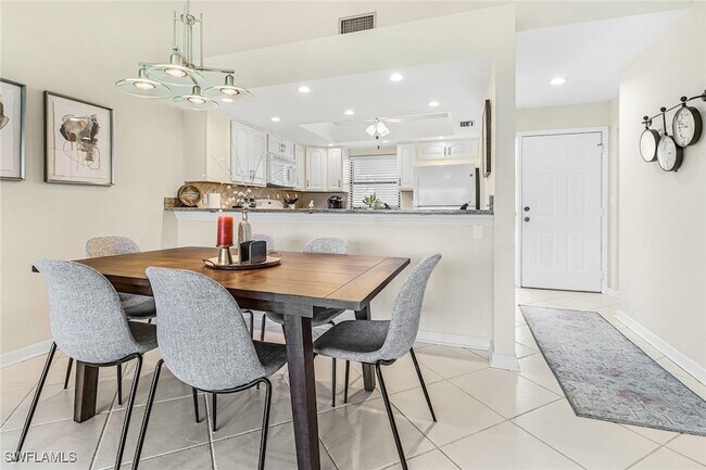 Building Photo - 14501 Aeries Way Dr