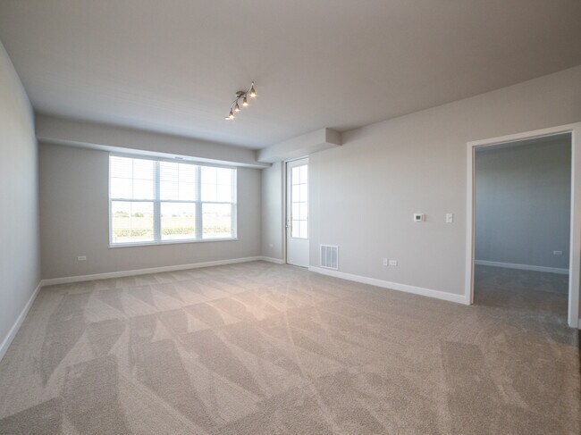 Building Photo - 14820 Wallin Dr