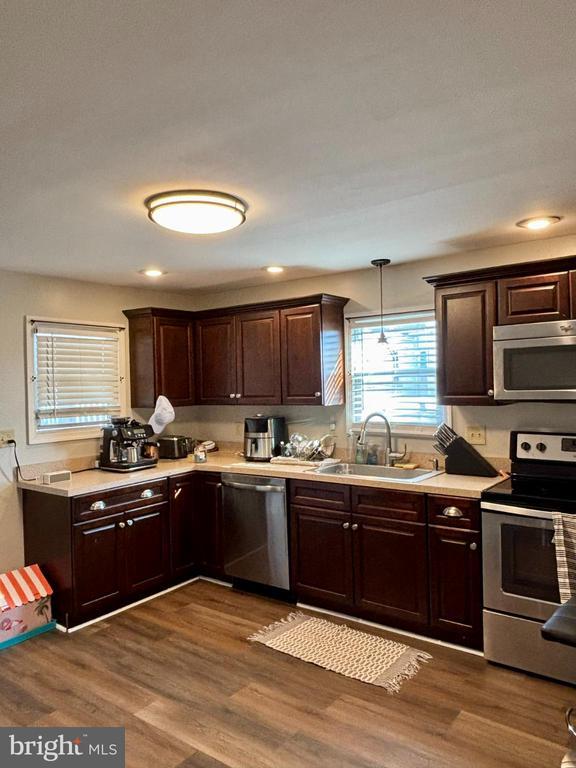 Building Photo - 3 Grape St