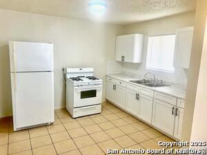 Primary Photo - 144 W Villaret Blvd