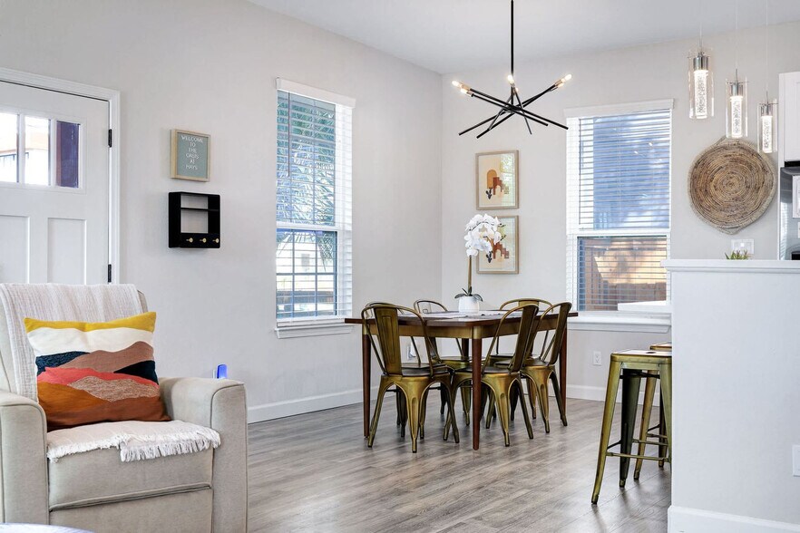 Building Photo - 1214 Hays St