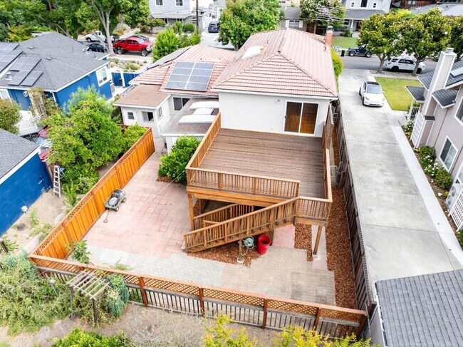 Building Photo - 1486 Richards Ave