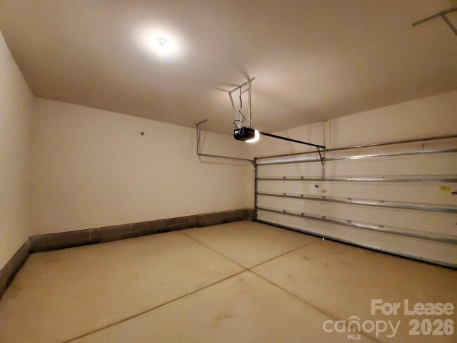 Building Photo - 3013 Lydney Cir