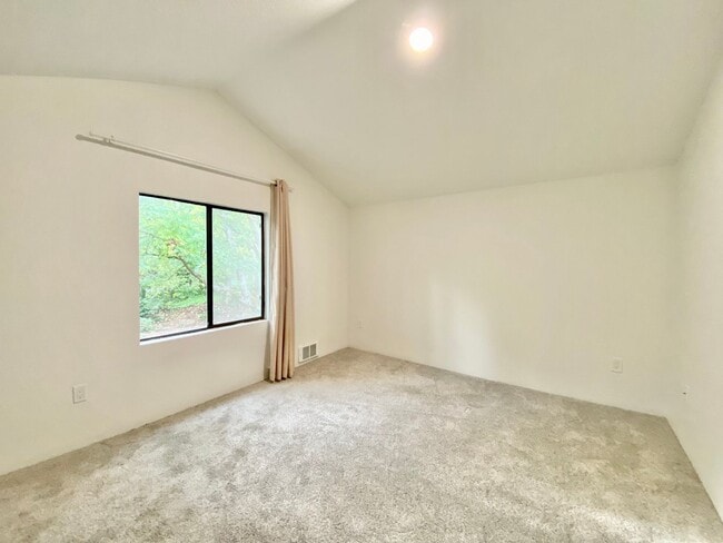 Building Photo - Great Home for rent
