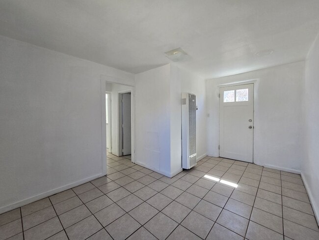 Building Photo - 739 Montez Pl