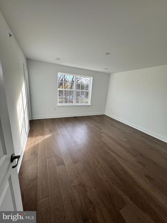 Building Photo - 117 FRED CLARK Dr