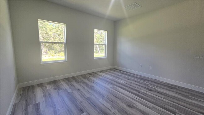 Building Photo - 15730 SW 40th Ave