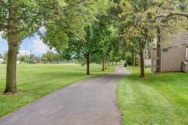 Building Photo - 945 Quay Ave