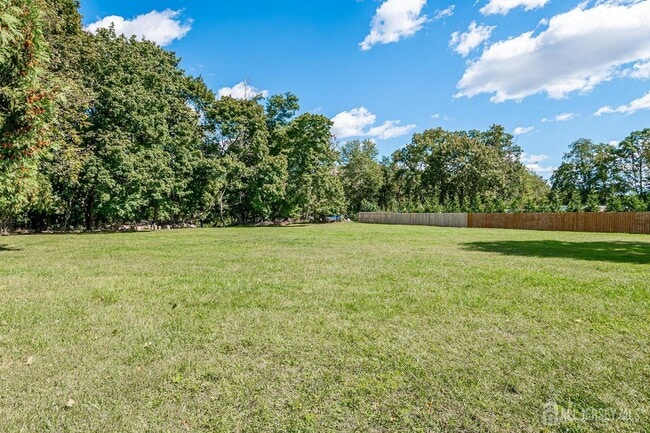 Building Photo - 338 Buckelew Ave