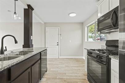 Building Photo - 3 bedrooms 1 bathroom with all tile flooring