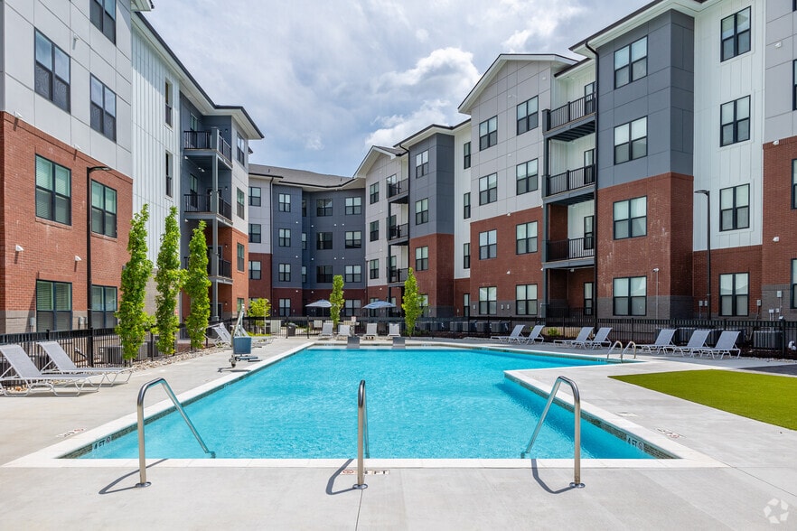 Primary Photo - xThe Crockett Apartments