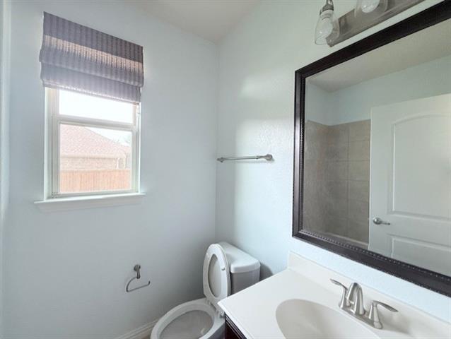 Building Photo - 12571 Valley Spring Dr