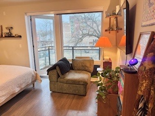 Building Photo - 2407 W Eastwood Ave