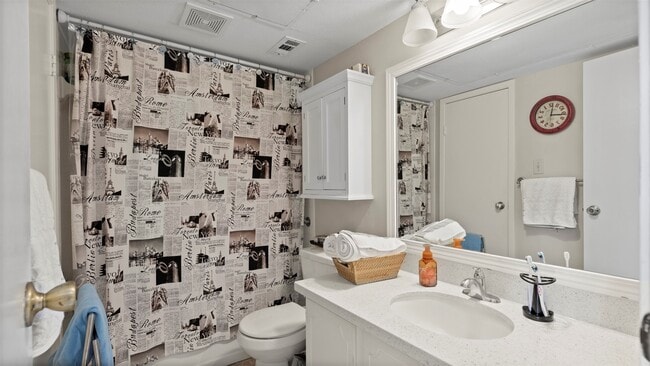 Building Photo - 14777 Wunderlich Dr