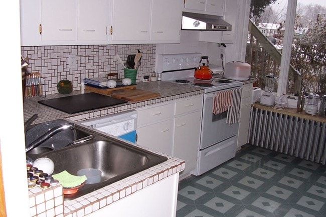 Interior Building Photo - 2300 Beaver Ave