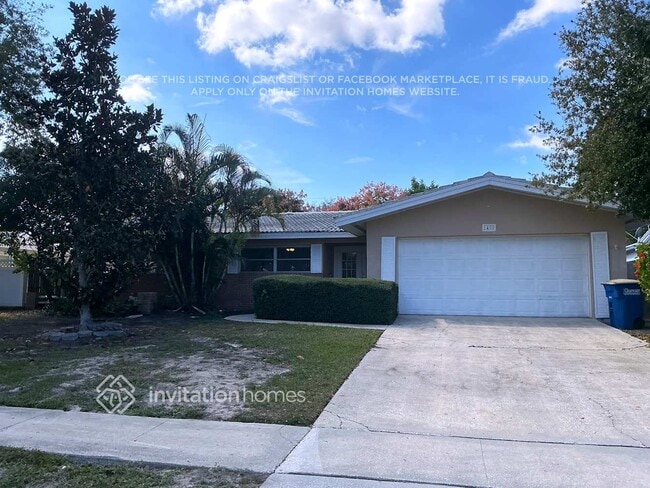 Building Photo - 1400 S Hercules Ave