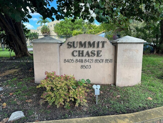 Building Photo - 8411 NW 8th St