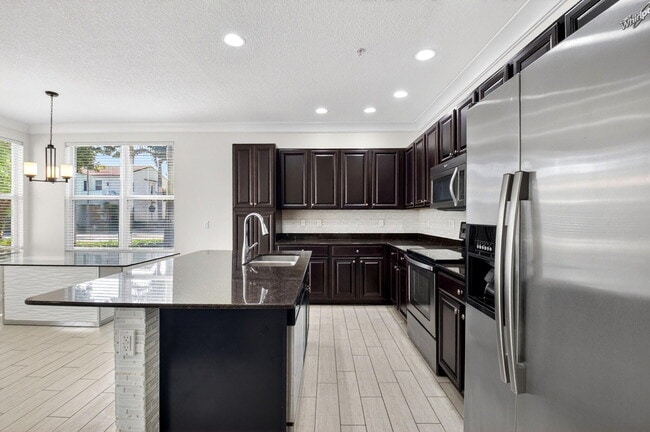 Building Photo - 4920 NW 15th Ave