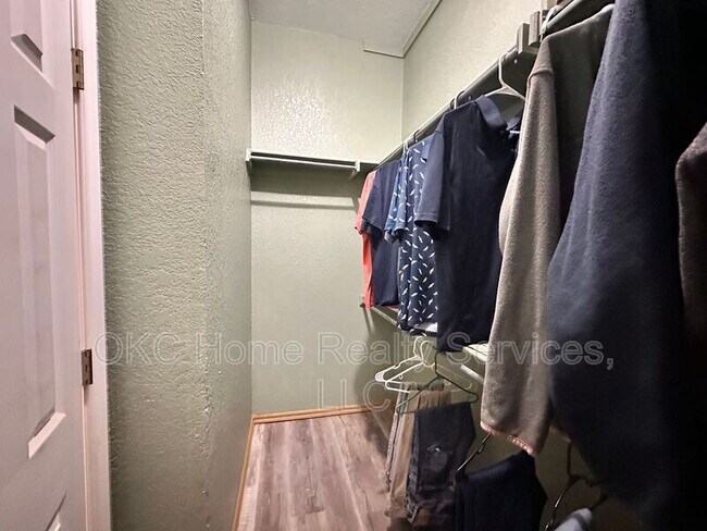 Building Photo - 10716 NW 31st Terrace