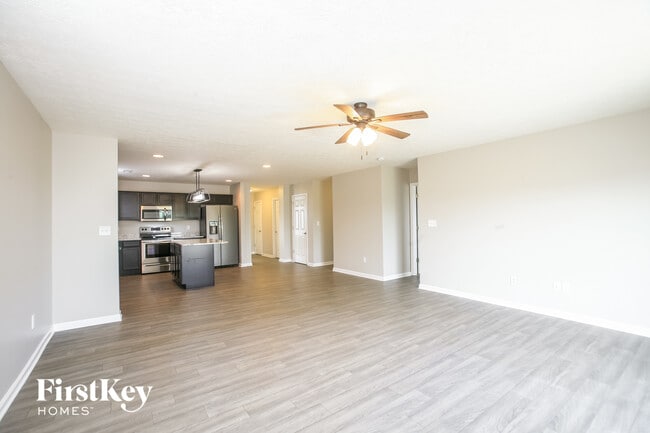 Building Photo - 5846 Wintersweet Ln