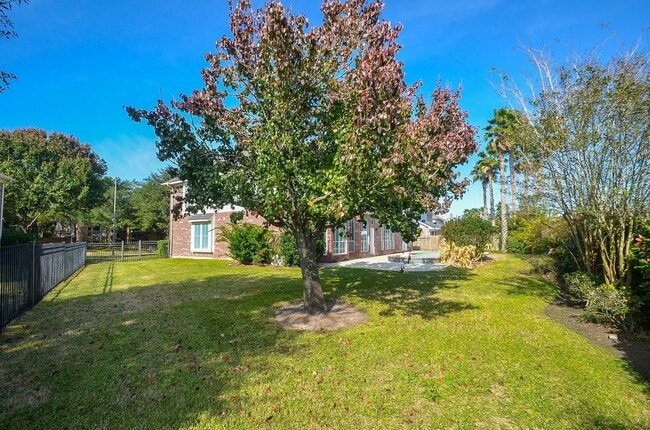 Building Photo - 1939 Cornerstone Pl Dr