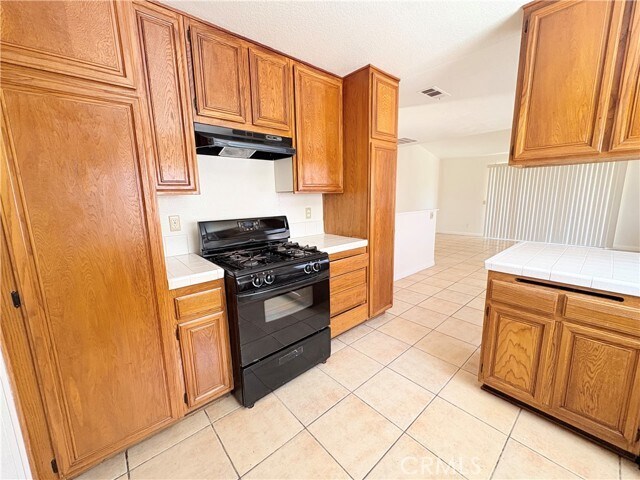 Building Photo - 23214 Sonnet Dr