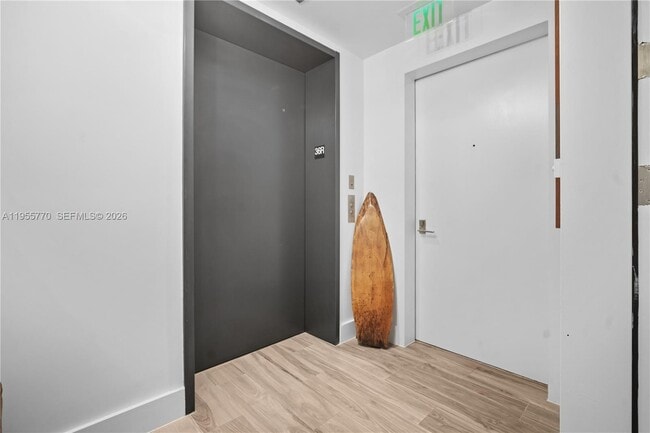 Building Photo - 801 S Miami Ave